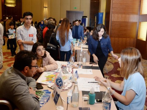Bakıda Amerika universitetlərinin təhsil sərgisi keçirildi