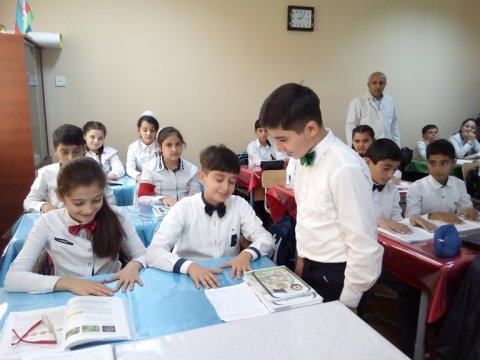 Məktəblərdəki valideyn hegemonluğu, şagird özbaşınalığı,müəllim laqeydliyi  – İtmiş ənənələrin acı fəsadları 