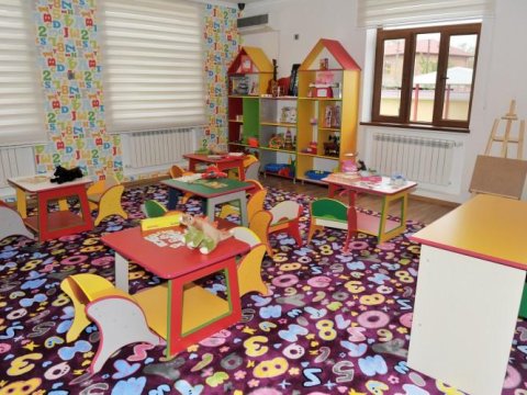 19 nəfəri aldadan bağça müdiri və müavinlərinin məhkəməsi başladı