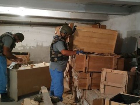 “Silah anbarı” aşkarlanan məktəbin direktoru – “Onları tonqala da atsan, partlamaz”