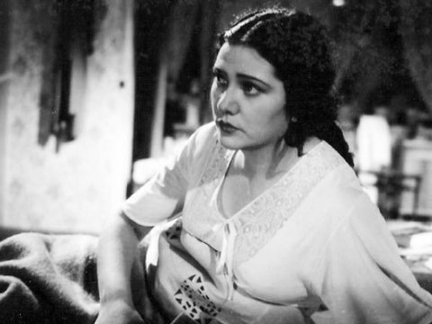 Gerçək həyatını filmdə də oynayan ögey ana - Həkim olmaq istəyirdi, amma...