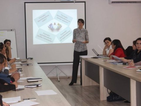 Təhsil işçiləri formativ qiymətləndirməyə dair müzakirələr apardılar