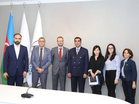 Bakı Ali Neft Məktəbində İsveçrə səfiri ilə görüş keçirildi