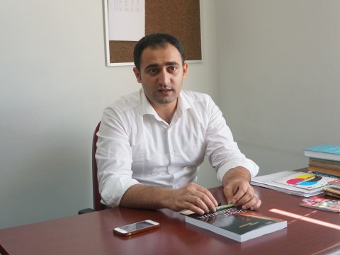 “Qızları qorxudurlar ki, universitetə daxil olmasan, səni 40 yaşlı kişiyə ərə verəcəyik” –Abituriyent təlimçisiylə MÜSAHİBƏ
