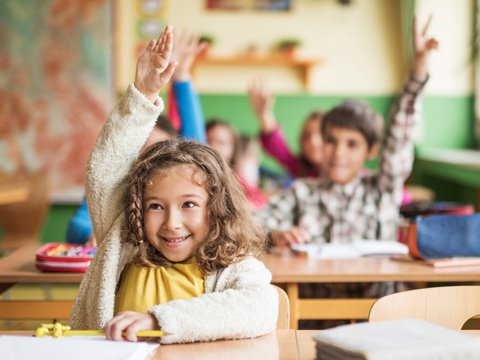 Xaricdən gəlib, Azərbaycanda oxuyan şagirdlərin  yararlanmadığı  imtiyazlar – Məktəblərdəki “Rusiya problemi”