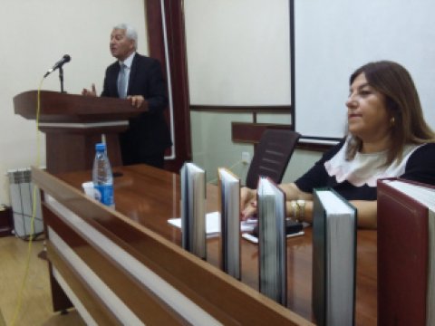 Akademik universitetdə tələbələrə ustad dərsi keçdi