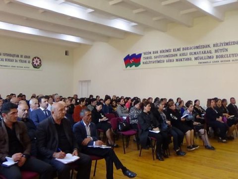 Buraxılış imtahanları ilə bağlı növbəti seminarlar keçirildi