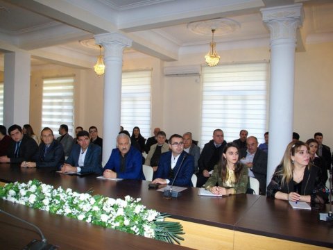 Doktorantların elmi fəaliyyəti müzakirə olunub  