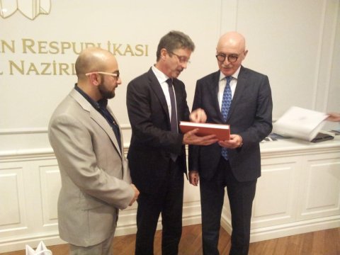 ADA Venesiya universiteti ilə anlaşma memorandumu imzalayıb 
