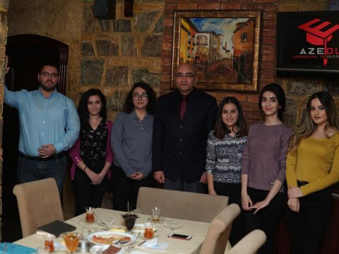 İqbal Ağazadənin “40-cı qapısı” və hər kəsi kövrəldən sevgi şeiri - “Edubrifinq”-dən fotolar