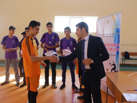 Qubada məktəbli oğlanların basketbol turnirinə yekun vurulub