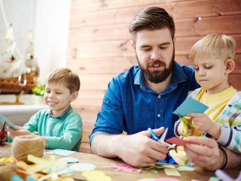 Məktəbəqədər təhsildə kişi müəllimlər