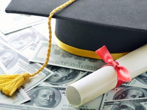 Milli Məclisdə təhsil kreditlərinin həcminin və əhatə dairəsinin genişləndirilməsi təklif edilib