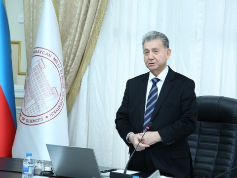 AMEA Rəyasət Heyəti toplandı