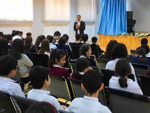 Təhsil müəssisələrində “Eko-təqdimatlar”