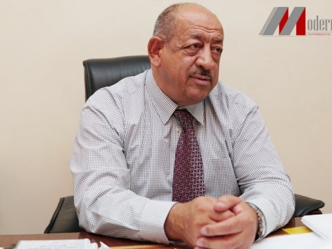 “Müəllimin şagirdi döyməsinə yaxşı baxıram” - Bayram Səfərov