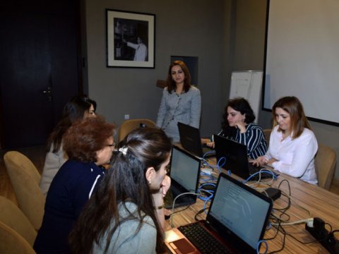 Doktorant və dissertantlar imtahan verdilər