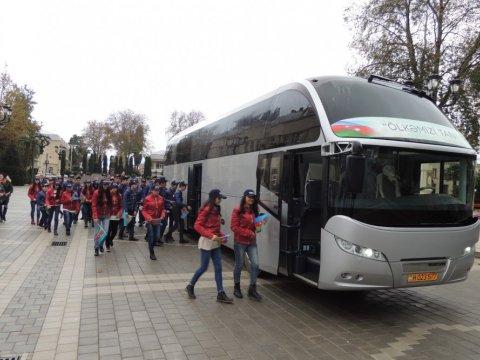 Müəllim və şagirdlər qidadan zəhərləndi - 