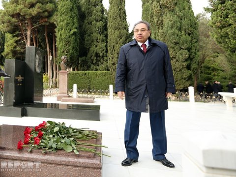 Abel Məhərrəmovdan mediaya müraciət -  “Bu şoulardan əl çəkin!”