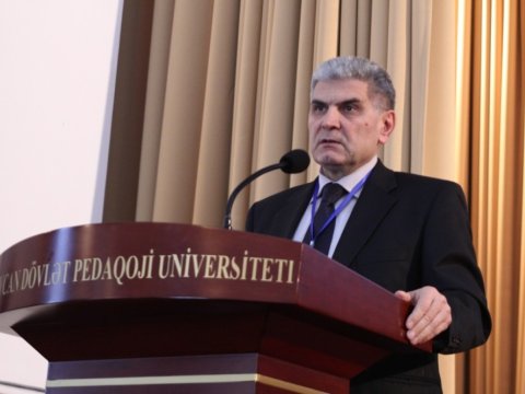 Rektor  nazirə söz verdi - 