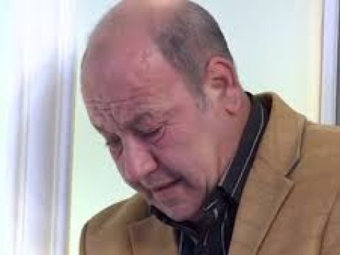 “Atam məni döyüb dedi ki, məktəb üçün aldığın pulu niyə başqa yerə xərcləmisən?!” – Əli Mirəliyevin etirafları