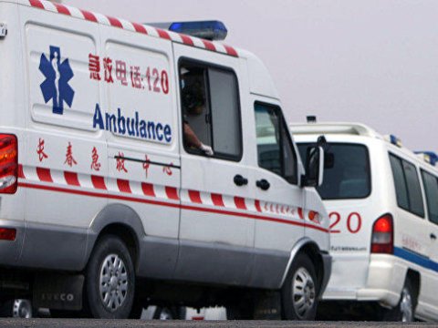 Çində kollecə silahlı hücum - Ölü və yaralılar var