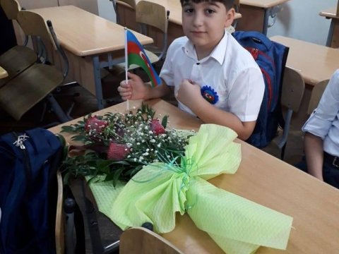 “Həkim olsam,  heç vaxt qoymaram ki, anam xəstələnsin” – V sinif şagirdiylə “Atüstü söhbət”