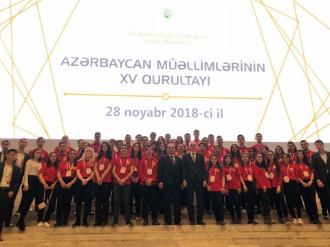 Tələbə-könüllülərdən müəllimlərin XV qurultayına dəstək - FOTO  