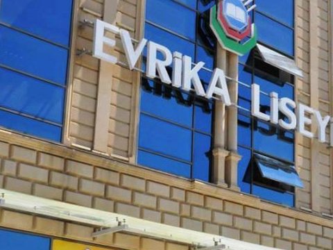 “5500 pul veririk, müəllim uşaqlara “tupoy” deyir” - Tanınmış liseydən şikayət