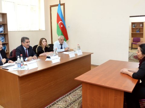 Bakı məktəbində valideynlərin şikayətləri dinlənildi - FOTO    