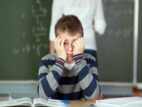 Müvəffəqiyyətsiz şagird əslində müəlliminə nələri deməyə çalışırlar?