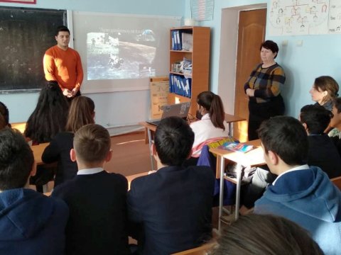 Məktəblilər kosmik fəzada baş verənlər barədə məlumatlandırıldı