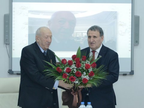 AMEA-da Xalq rəssamı Tahir Salahovun 90 illik yubileyi qeyd olunub  