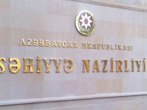 Səhiyyə Nazirliyi yaralanan şagird və valideynlərin vəziyyəti ilə bağlı açıqlama yaydı
