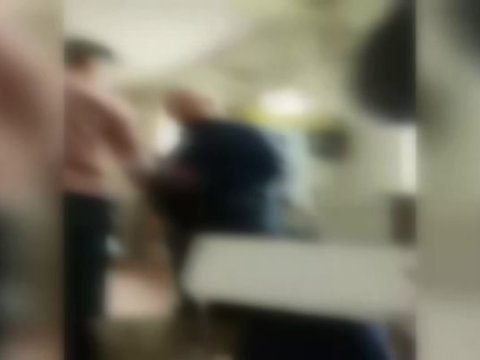 Nazirlikdən liseydə müəllimlə şagirdin davasına REAKSİYA