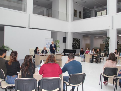 Tələbələr arasında Cümhuriyyət tarixinə həsr olunan yarış keçirilib - FOTO  