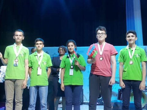Məktəblilərimiz Beynəlxalq Elm Olimpiadasından 5 medalla qyıdıblar  