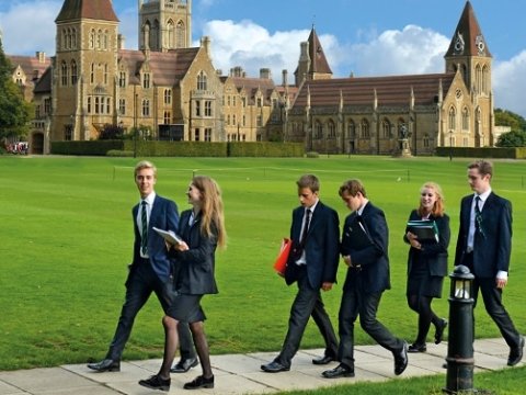 Böyük Britaniya azərbaycanlı  tələbələrə böyük şans yaratdı – Əlverişli  şərtlərlə magistratura  