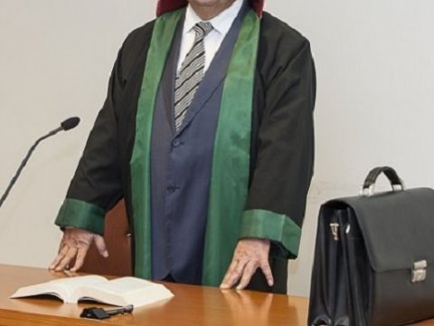 Vəkilliyə qəbul imtahanı keçiriləcək - TARİX