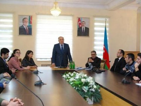 AzTU tələbələri dövlət qulluğu ilə bağlı məlumatlandırılıb