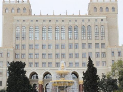 AMEA işçilərinə torpaq paylanacaq