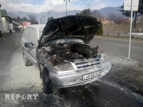 Oğuz rayon Təhsil şöbəsinə məxsus avtomobil yanıb