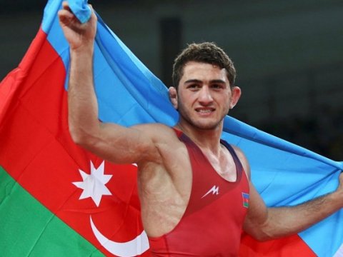 “Bakı Dövlət Universitetinin tələbəsi olmağımla fəxr edirəm” - 3 qat dünya çempionu