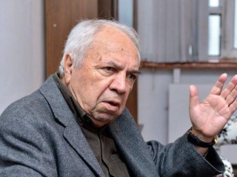 “Bəzi rektorlar gələndə mərtəbəni bağlayırlar ki, birdən tələbəylə qarşılaşıb, çəkisi düşər” – Fazil Mustafa  