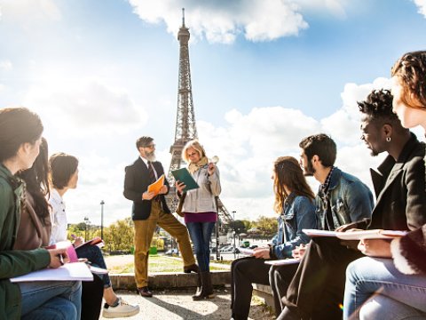 Fransada magistratura təhsilinin üstünlükləri – Elmi iş yazmaq tələb olunmur