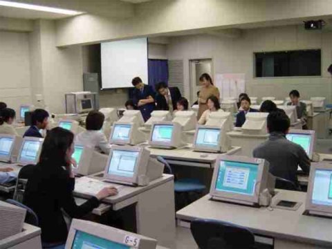 Bu il Bakıdakı 26 ümumtəhsil məktəbində informatika təmayüllü siniflər açılıb