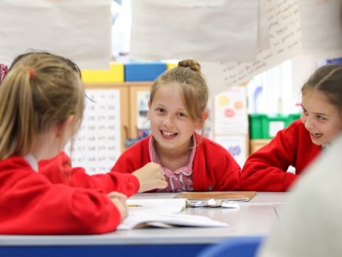 Övladınızın məktəbdə sizdən xəbərsiz yaşadığı 8 şey