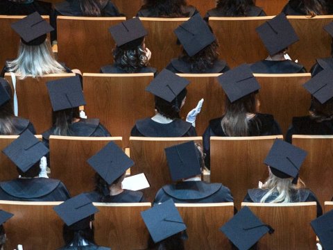 Xaricdə təhsil alan soydaşımız – “Bizim universitetdə tələbə kreditlərindən yararlana bilərlər