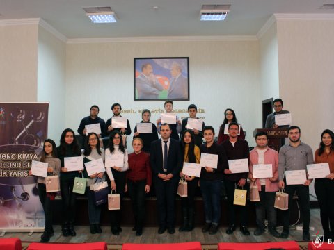 Bakı Ali Neft Məktəbində bilik yarışı keçirilib    