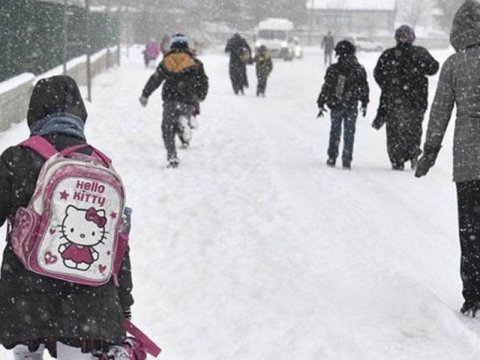 Türkiyədə məktəblər bağlandı